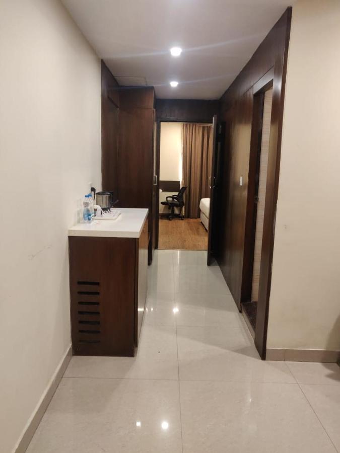Hotel Casaya Inn Chinhat Exterior photo